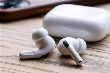 There is a bug in the connection of Google mobile phone to AirPods Pro 2, and the headset has the Find My function